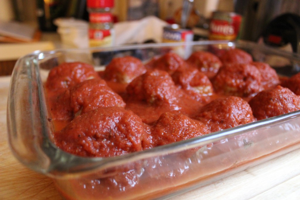 Chipotle turkey meatballs with sauce