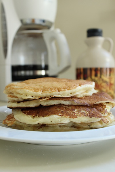 Martha Stewart's Buttermilk Pancakes are fluffy, flavorful, and so easy that a 7 year old can make them. | www.tastyoasis.net