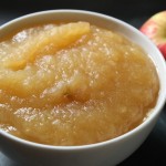 Applesauce with Vanilla and Cinnamon|tastyoasis.net